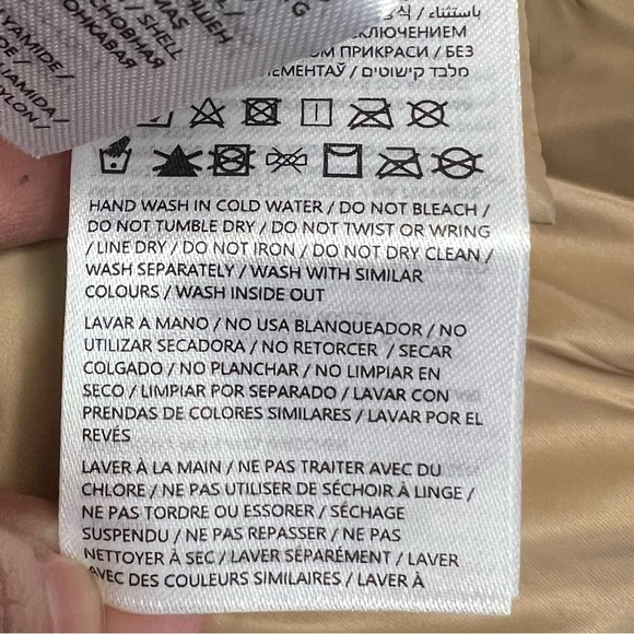 GUESS® Women’s Oversized Tan Pearls Puffer Jacket Size L - Picture 12 of 13